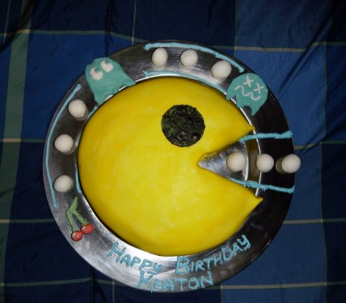 Pac-Man Cake!